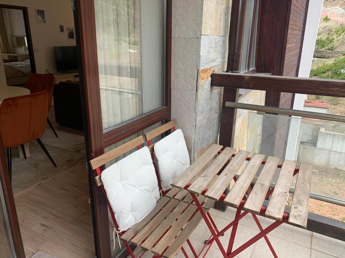 Stenata Huge Ski To Door Apartment Pamporovo Exterior photo